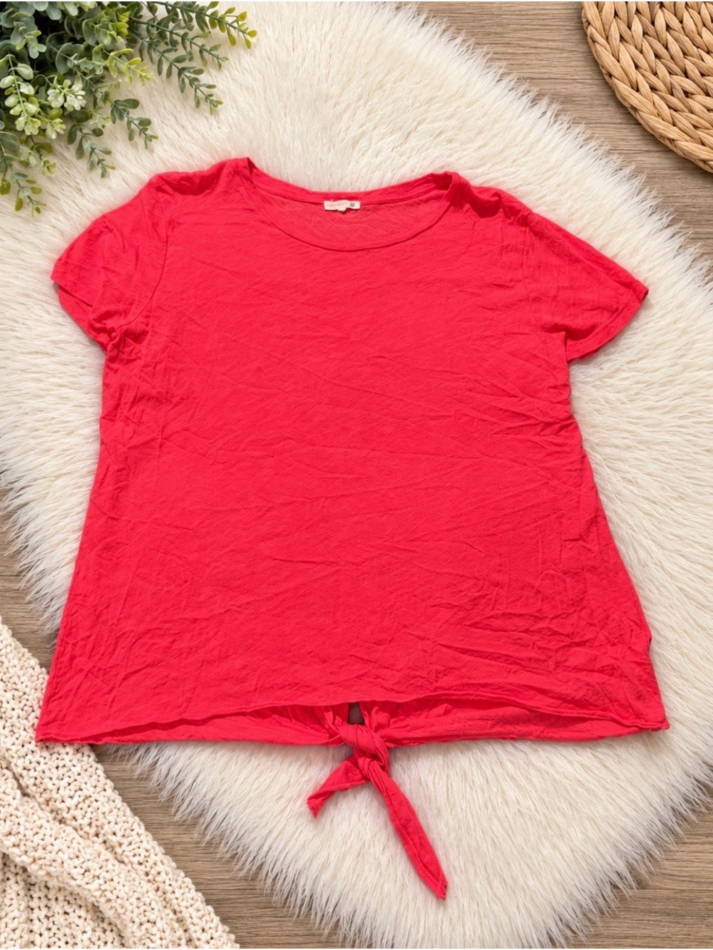 Sundry Bright Red Tie-Front Crop Tee